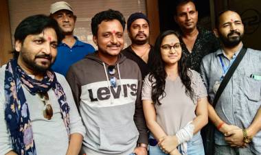 Anjana Singh and Amrish Singh's film 'Jai Maa Vindhyavasini' has a great time