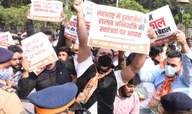 Arnab's arrest in Mumbai, openly killing democracy - Tejinder Sing Tiwana