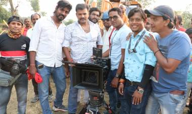 Shooting of Bhojpuri film Ajay Azad of Pramod Premi Yadav continues, Kamal Singh is doing a blast entry