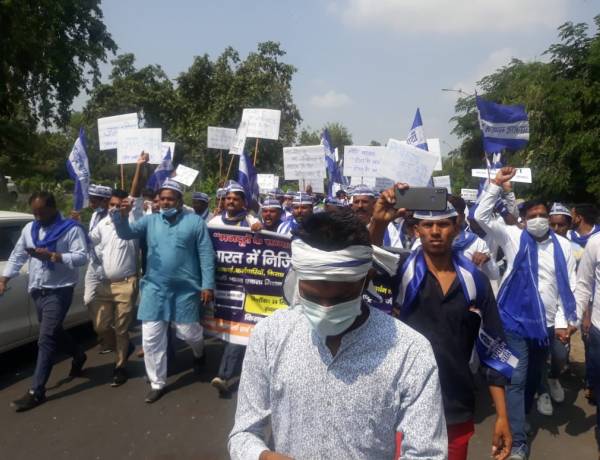 Central government is imposing casteist and capitalist system on the country: Ravindra Bhati